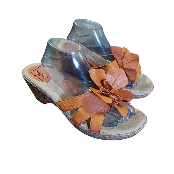 boc Shoes - Boc Heels 11 Leather Upper Orange Floral Sandals Slipon 3" Heels. (0616)